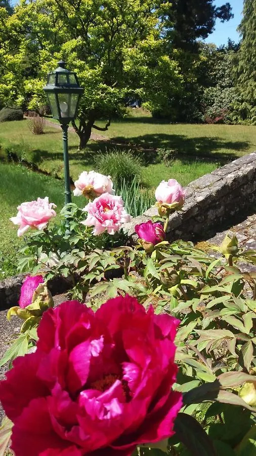 Domaine De La Licorne Bed & Breakfast Bubry 0*,  France