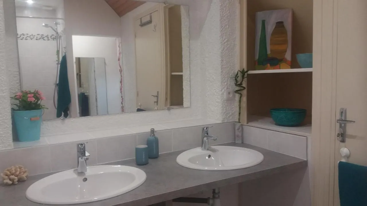 Domaine De La Licorne Bed & Breakfast Bubry
