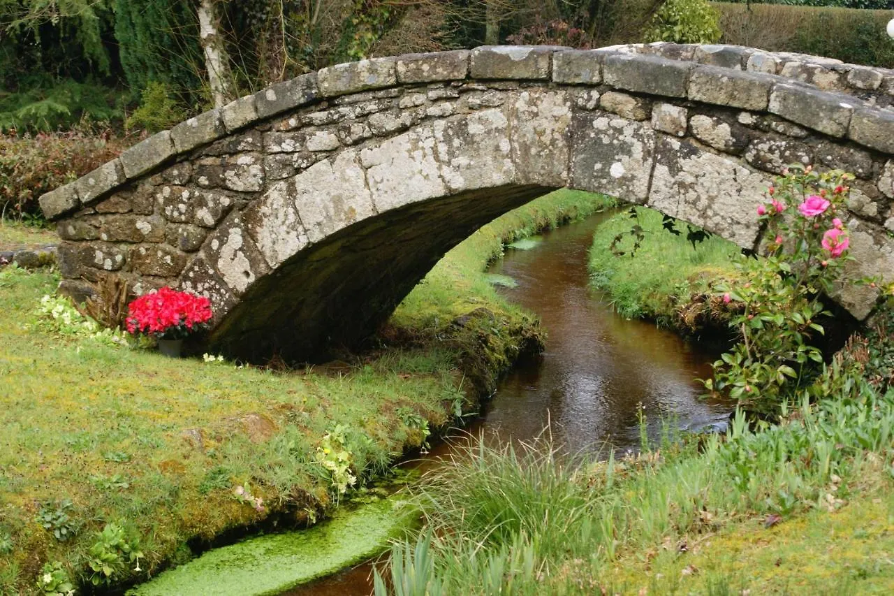Domaine De La Licorne Bed & Breakfast Bubry France