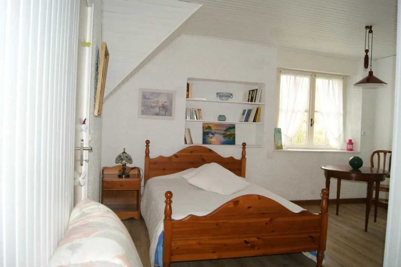 Domaine De La Licorne Bed & Breakfast Bubry