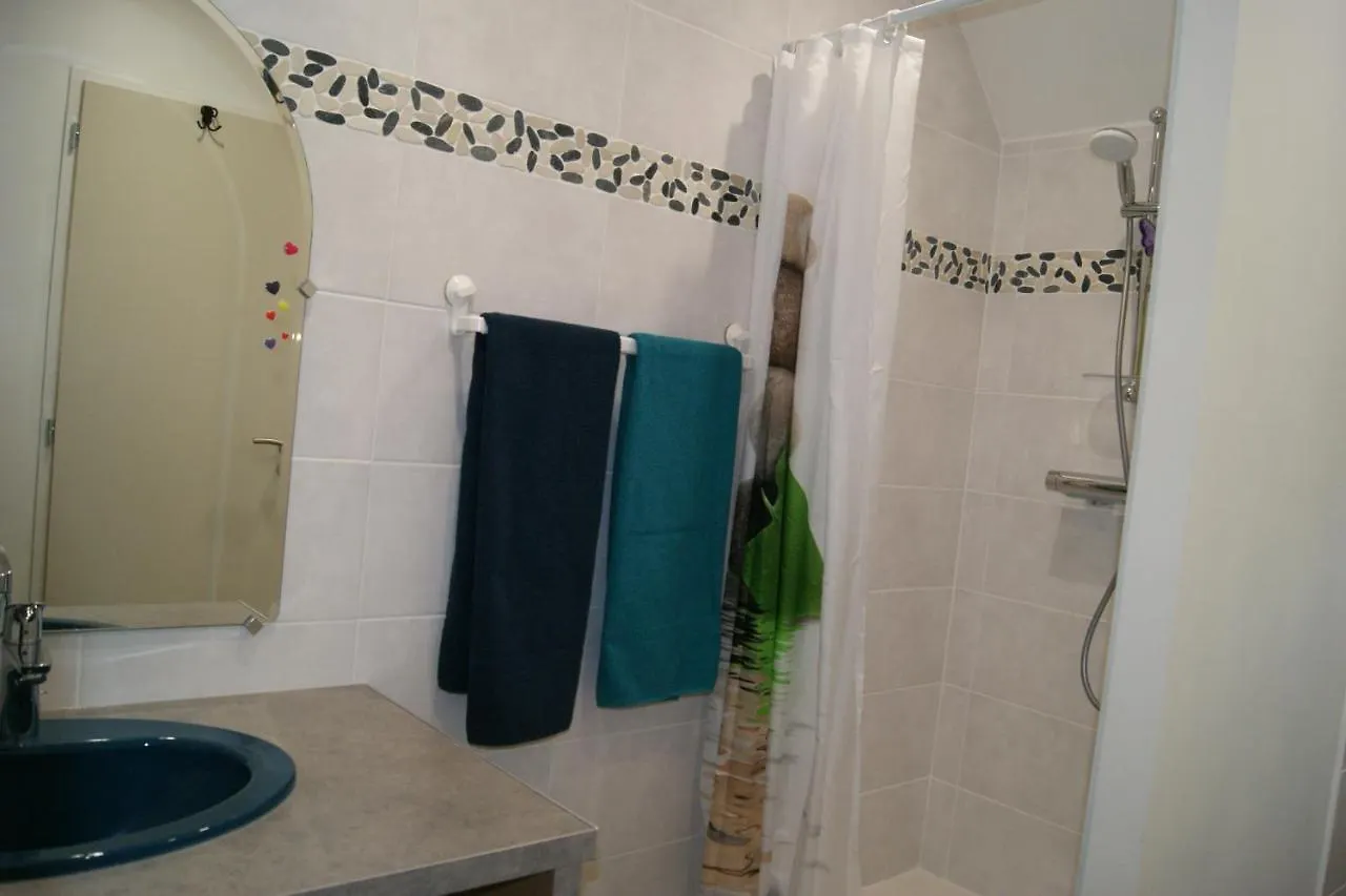 Domaine De La Licorne Bed & Breakfast Bubry France